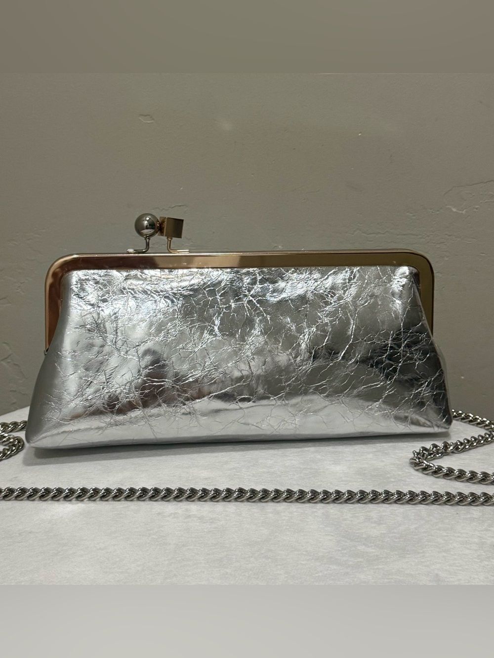 Silver Wrinkled Leather Handmade Unique Kisslock Frame Bag, Large Size Clutch